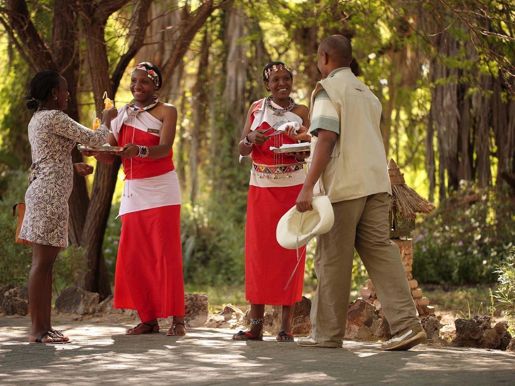 Sarova Shaba Game Lodge Archers Post Экстерьер фото
