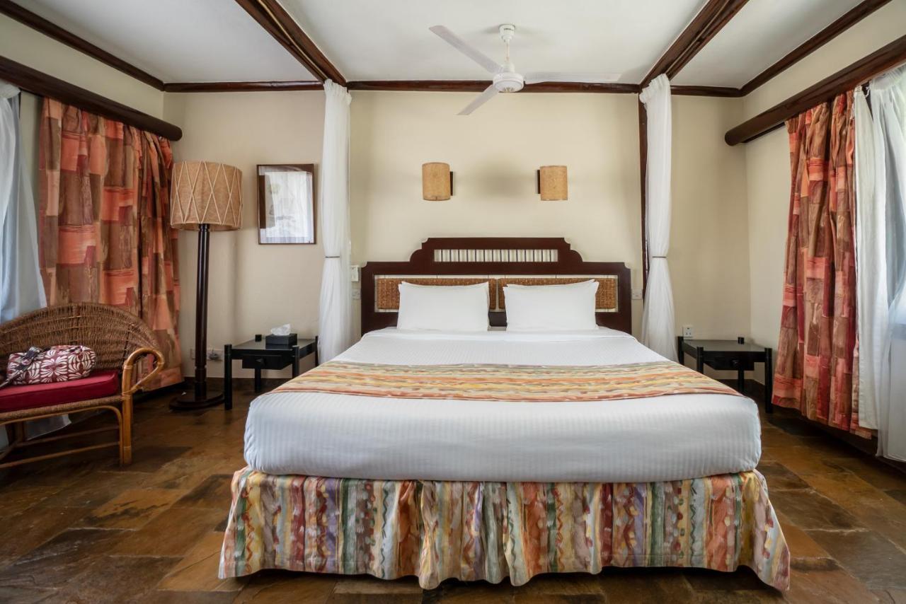 Sarova Shaba Game Lodge Archers Post Экстерьер фото