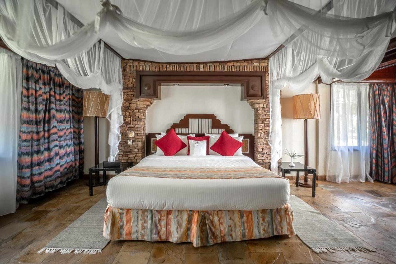 Sarova Shaba Game Lodge Archers Post Экстерьер фото