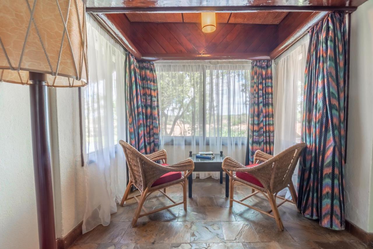 Sarova Shaba Game Lodge Archers Post Экстерьер фото
